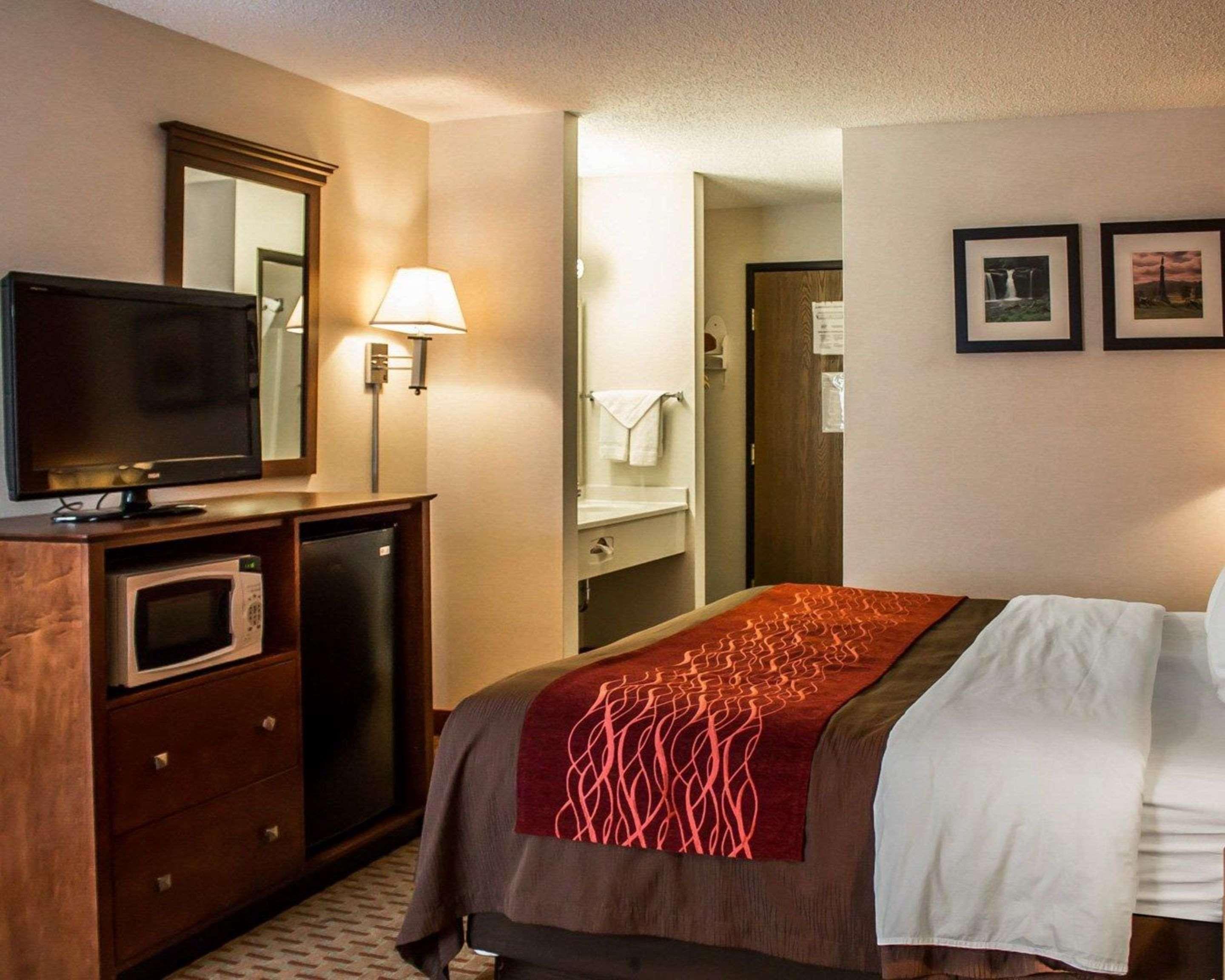 Quality Inn East Liverpool Exterior foto
