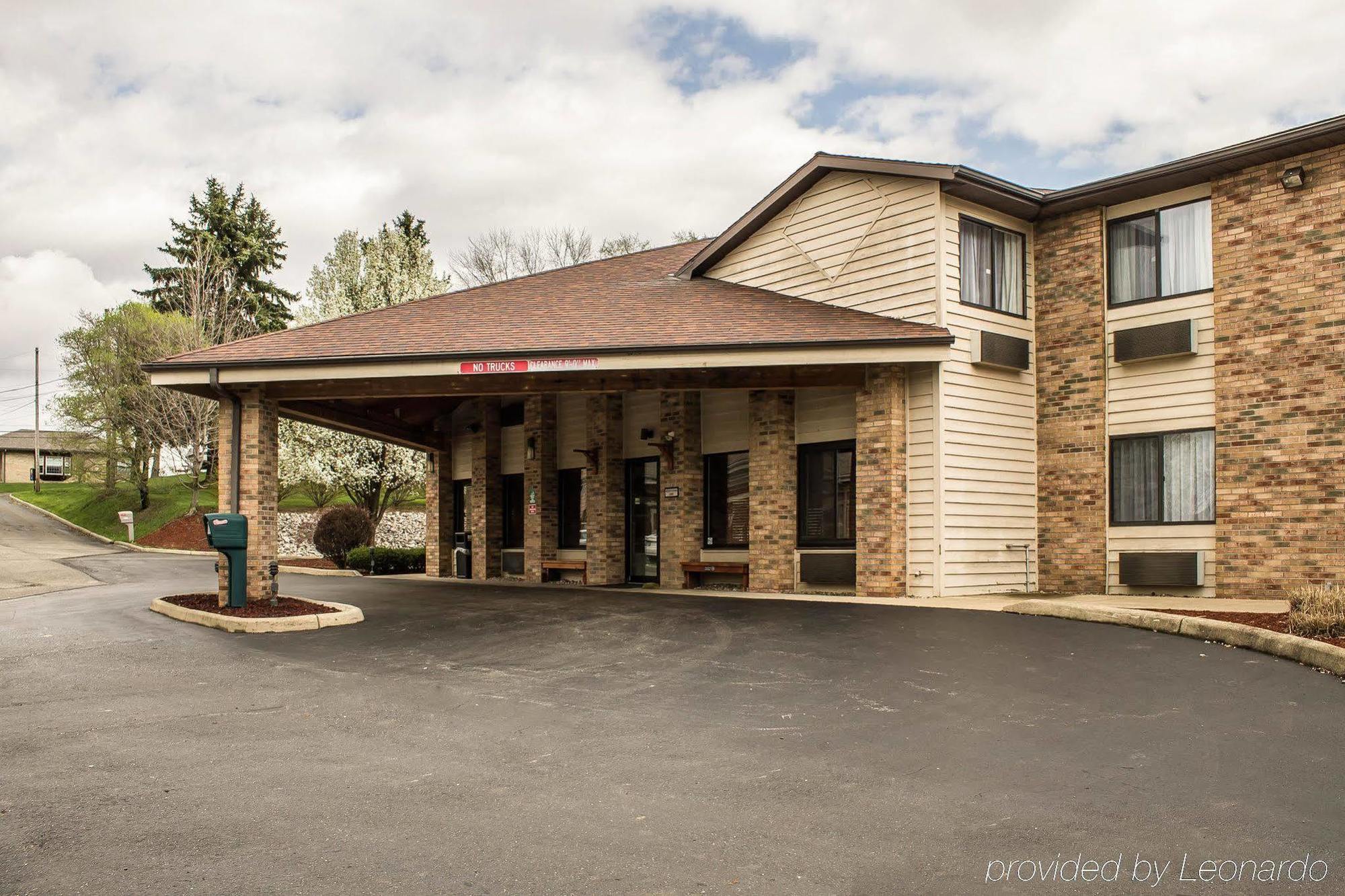 Quality Inn East Liverpool Exterior foto